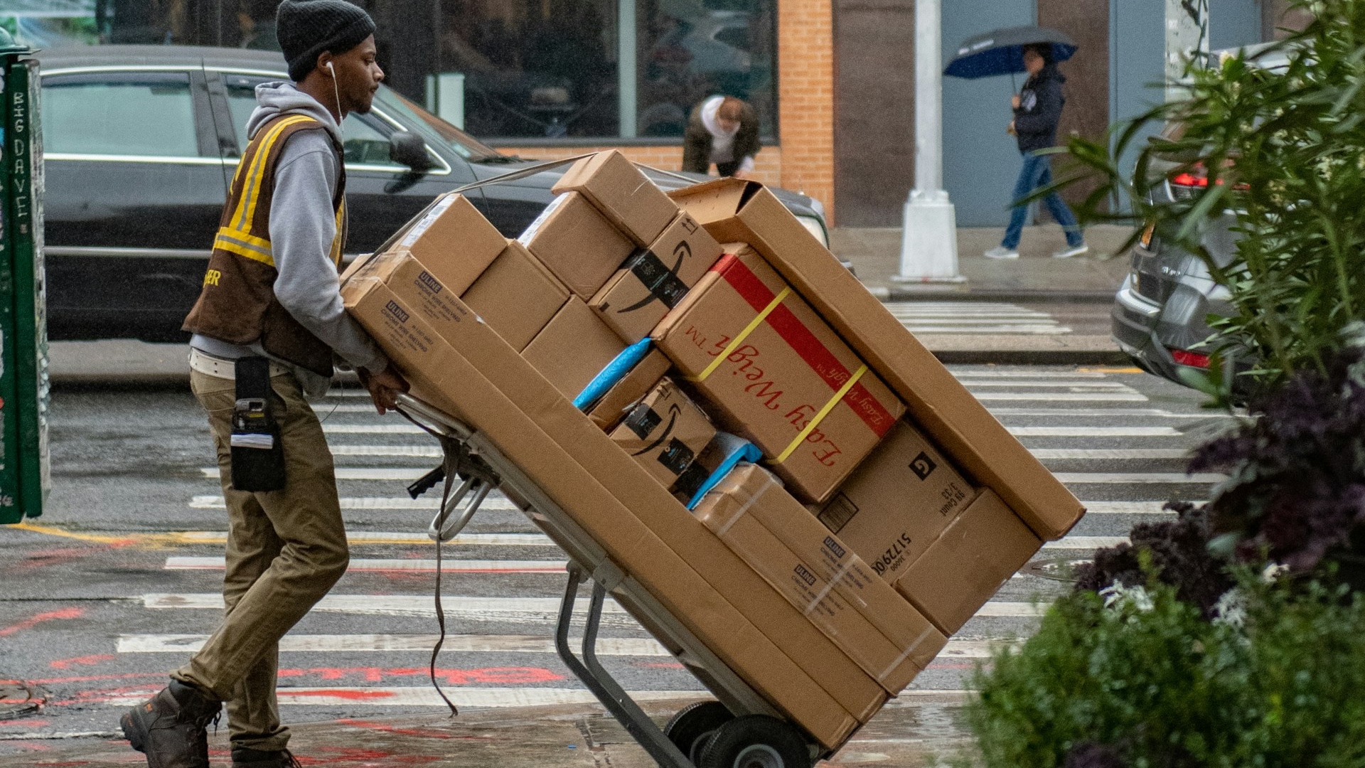 Improve the “Out for Delivery” Experience, Create More Customer Loyalty